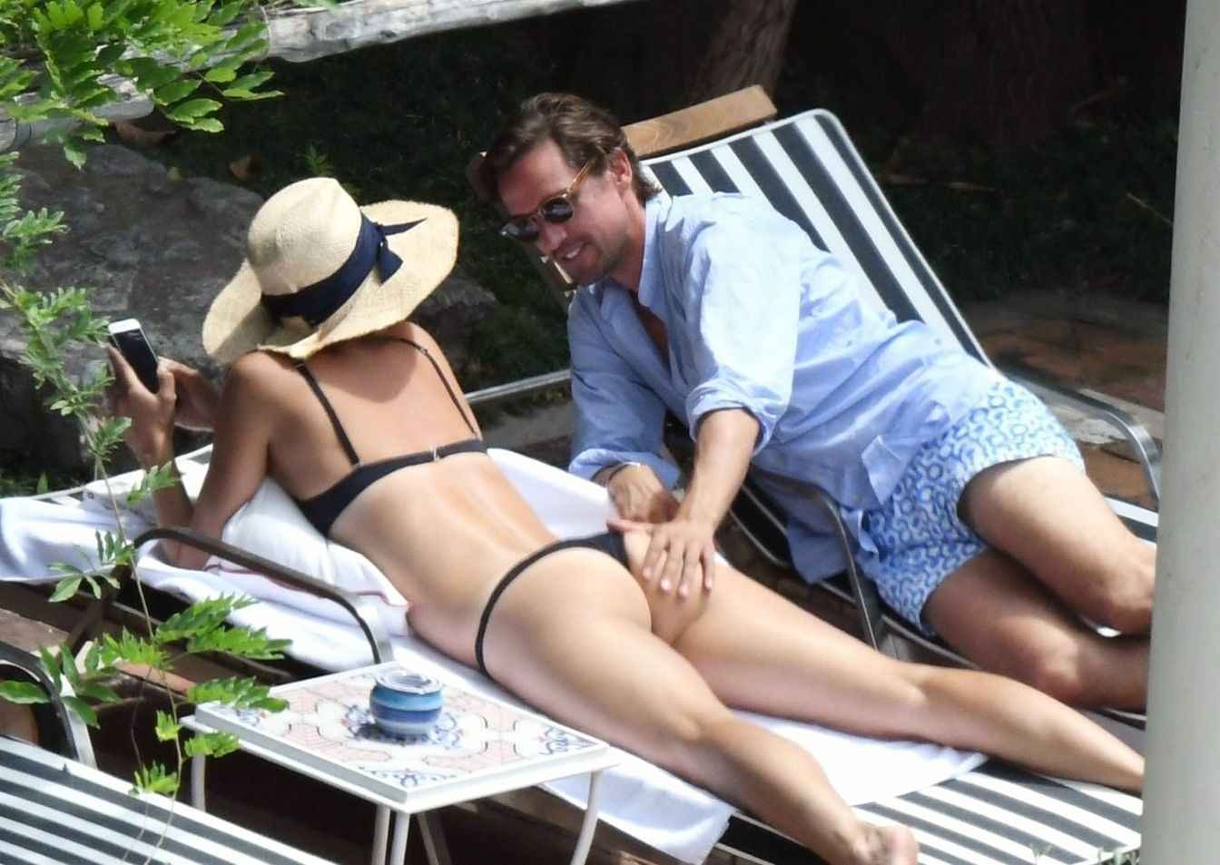 Maria Sharapova En Bikini Positano Olympine