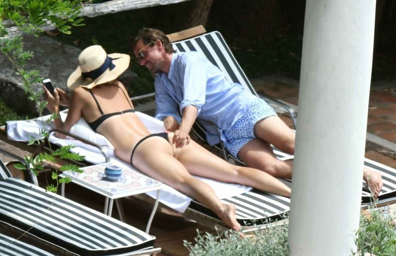 Maria Sharapova En Bikini Positano Olympine