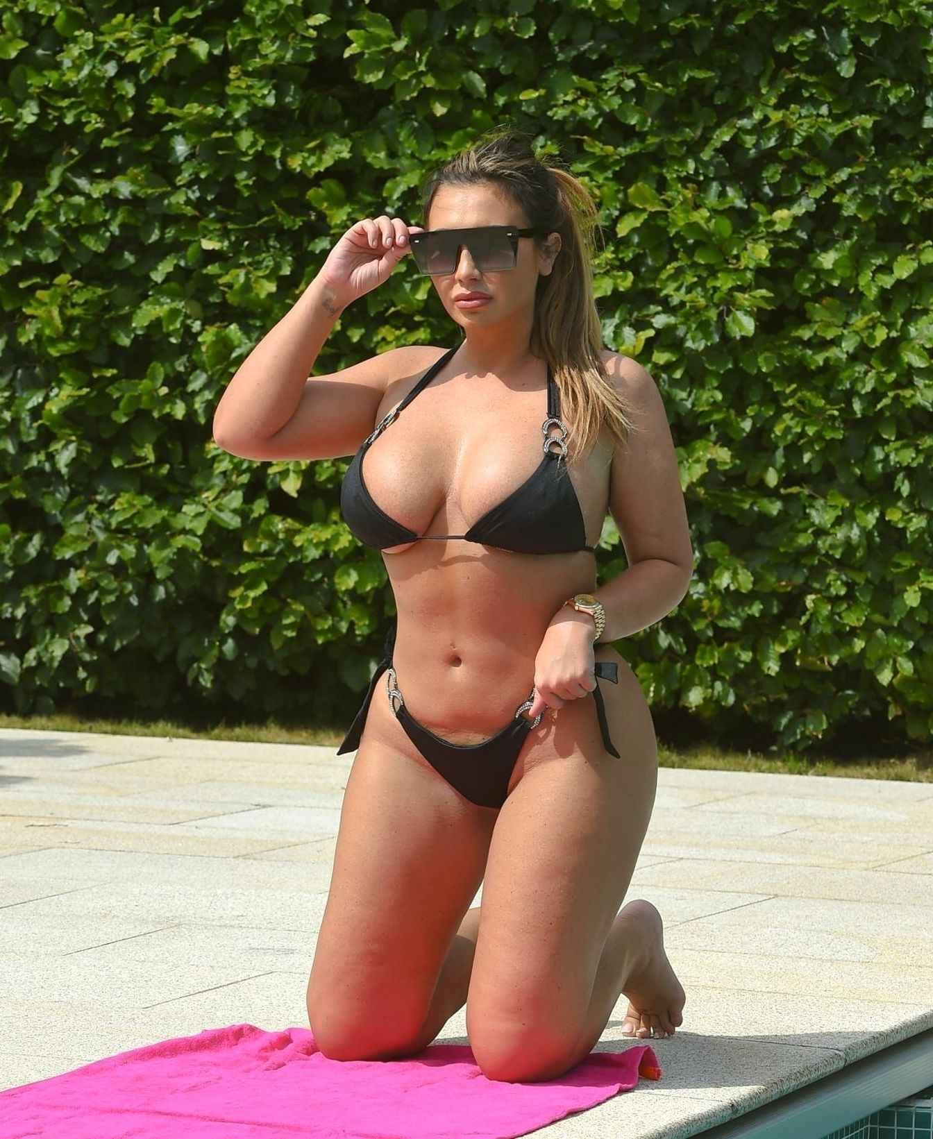 Lauren Goodger En Bikini En Espagne Olympine