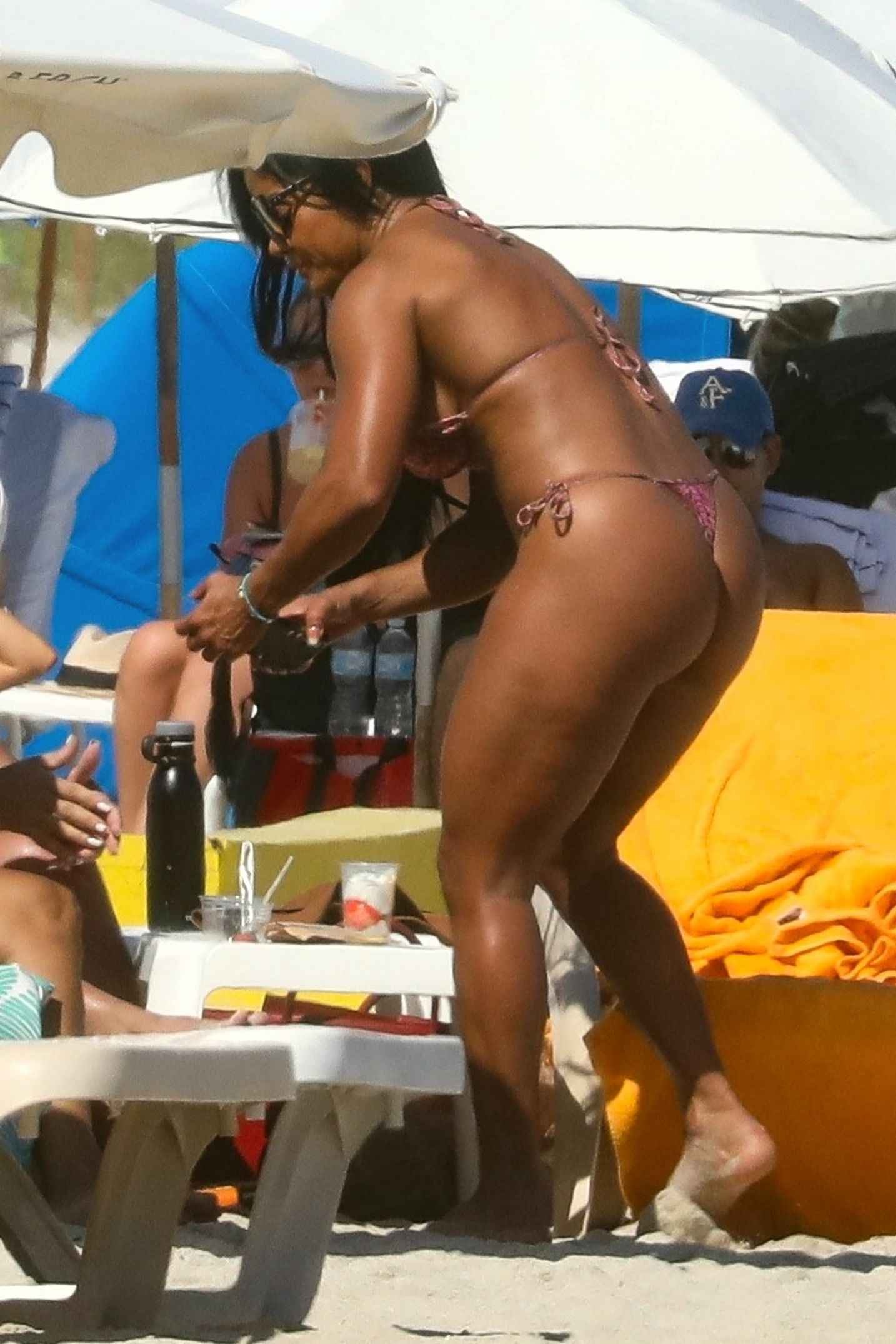 Maripily Riveira en bikini à Miami Olympine