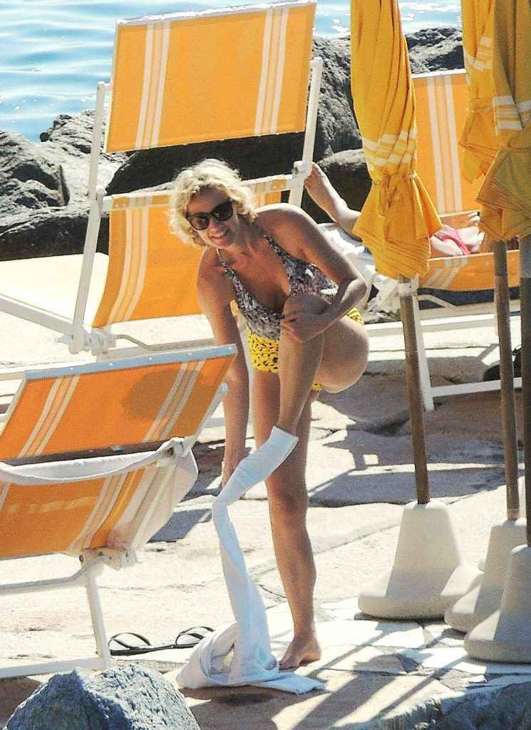 Alexandra Lamy en maillot de bain à Portofino