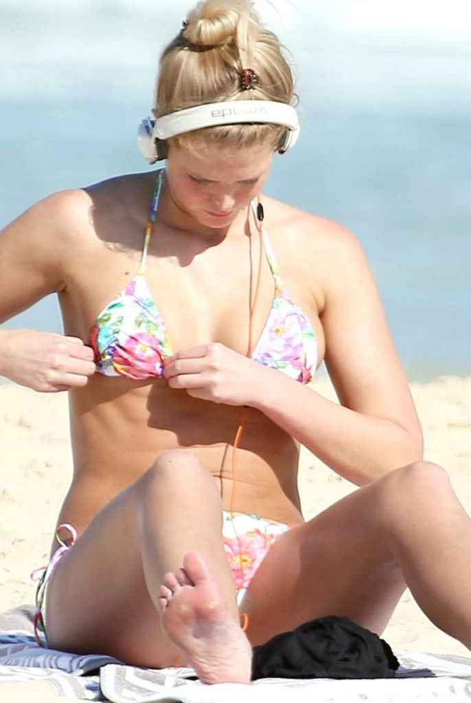 Erin Heatherton en bikini