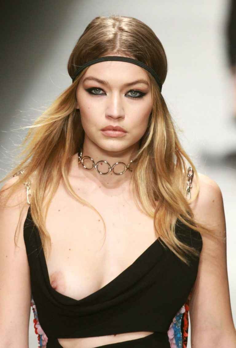 Gigi Hadid exhibe un sein à la Fashion Week