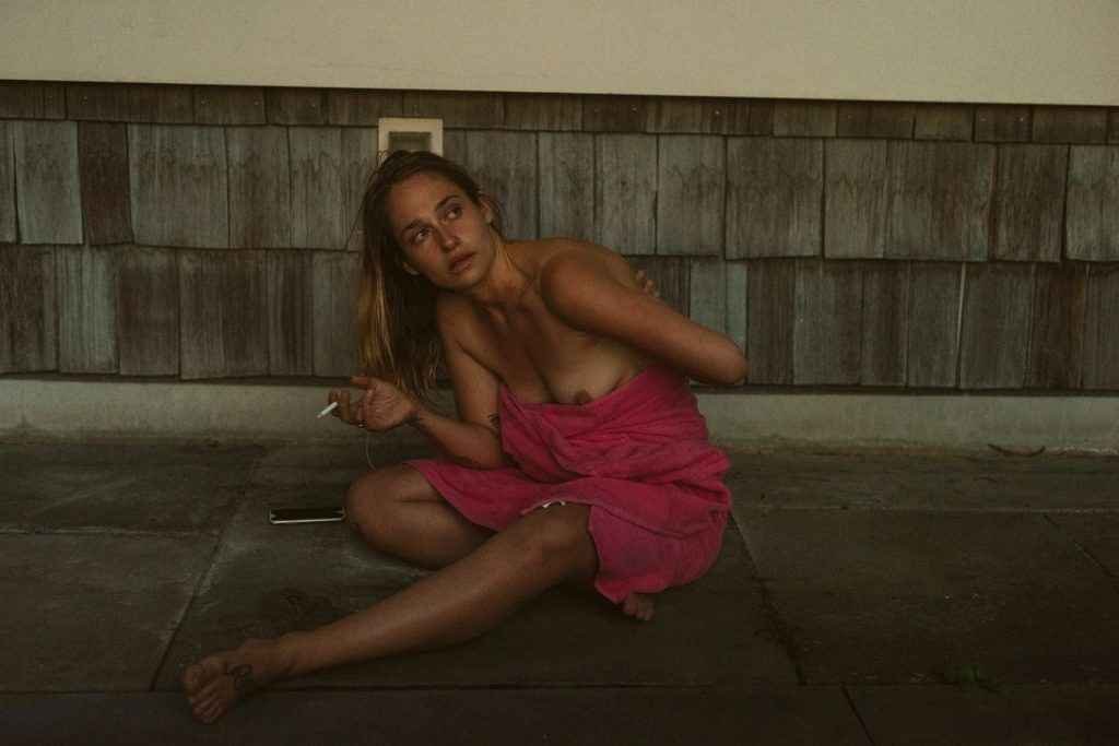 Jemima Kirke nue