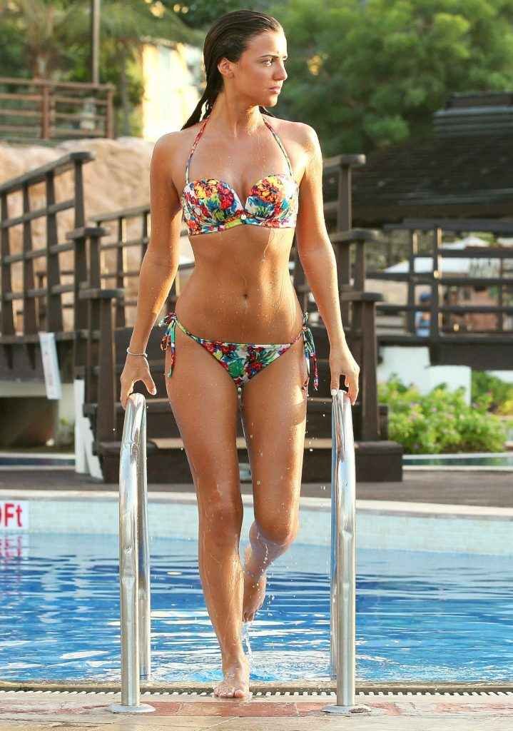 Lucy Mecklenburgh en bikini