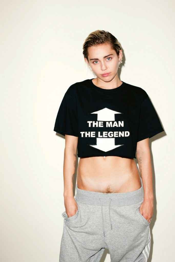 Miley Cyrus nue par Terry Richardson