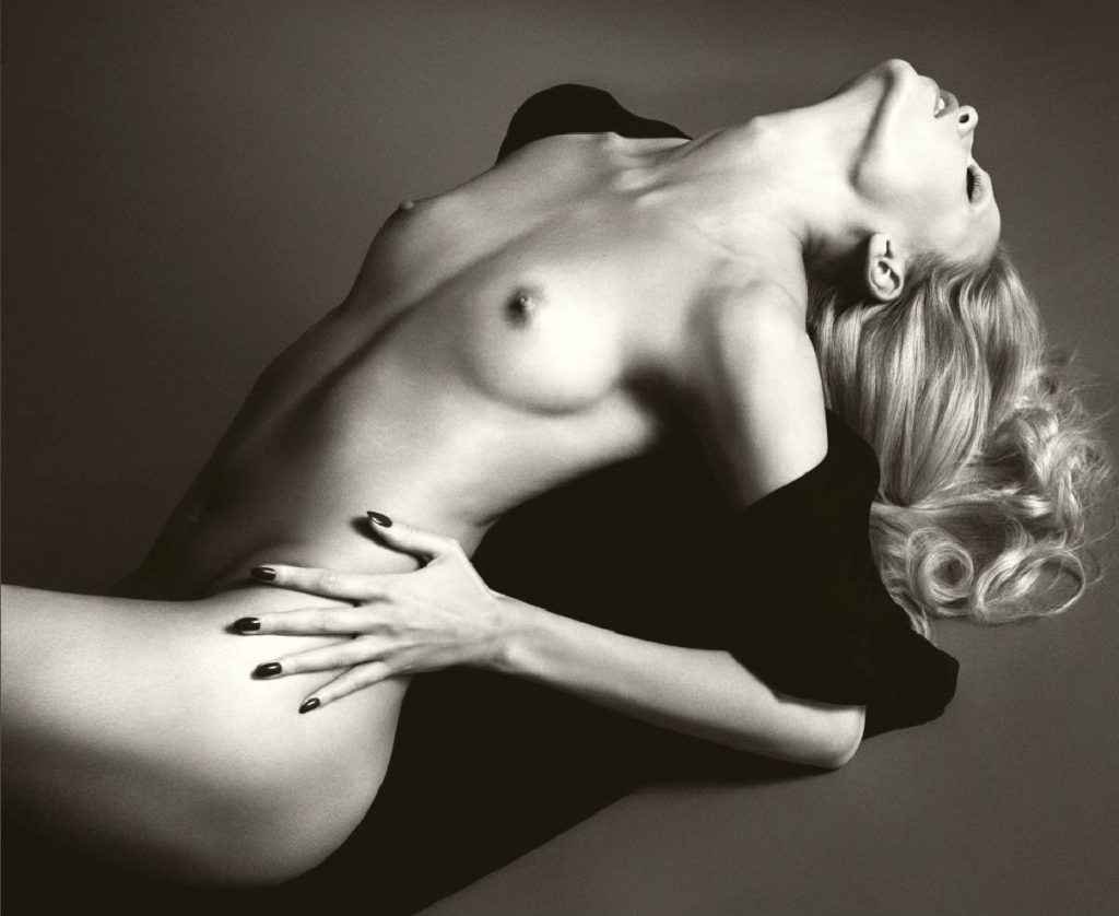 Natasha Poly nue dans Lui