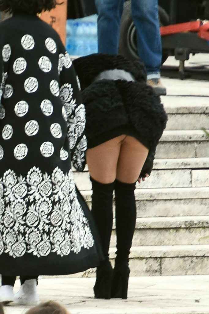 Oups, sous la jupe de Rita Ora à Rome