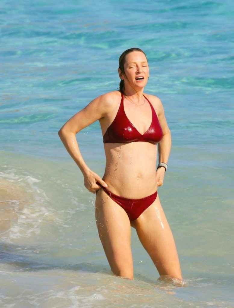 Uma Thurman en bikini