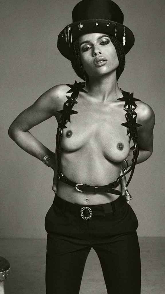 Zoe Kravitz seins nus pour Flaunt Mag