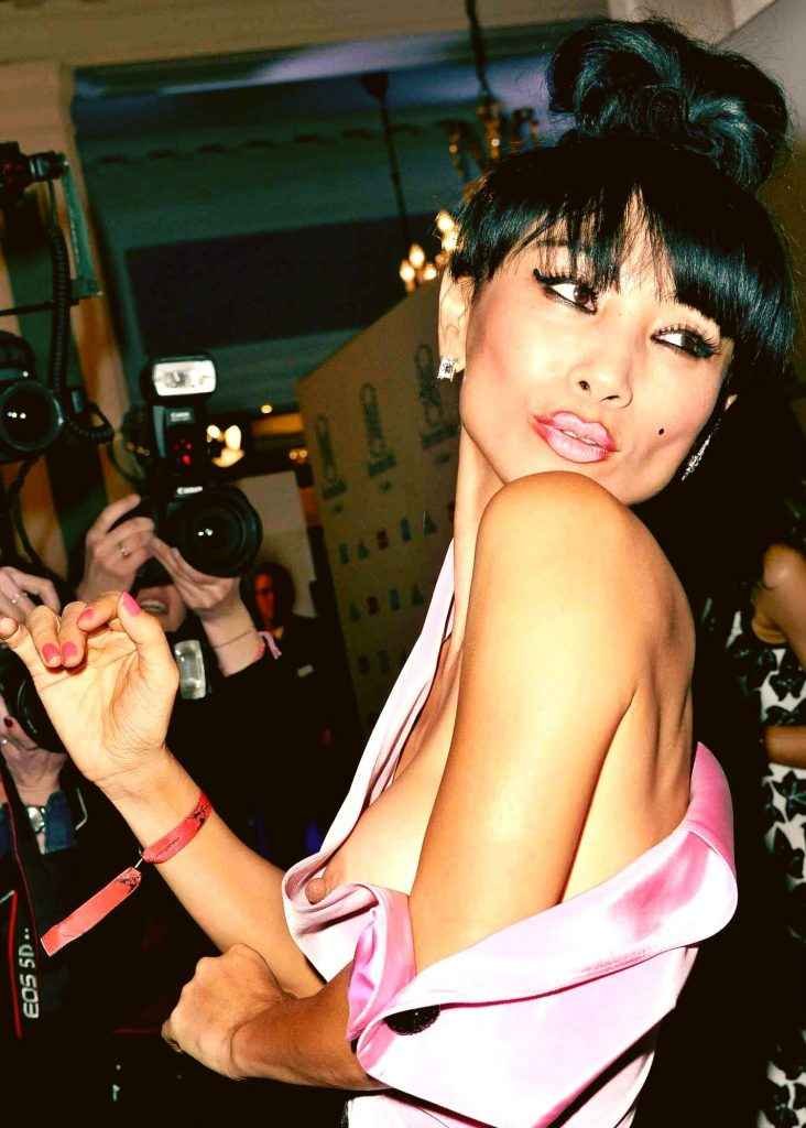 Oups, on voit les seins de Bai Ling