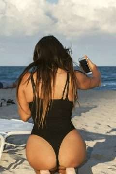 Claudia Romani en maillot de bain à South Beach