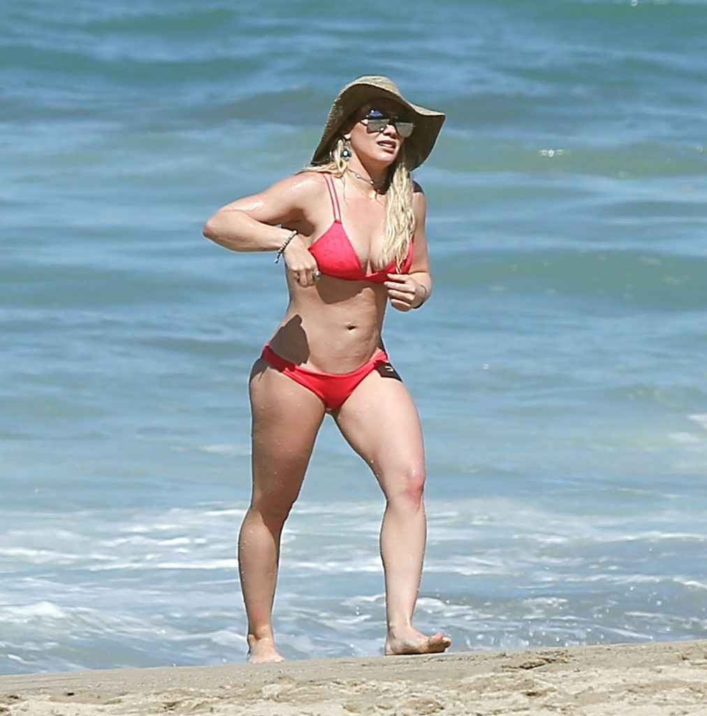 Hilary Duff en bikini au Mexique