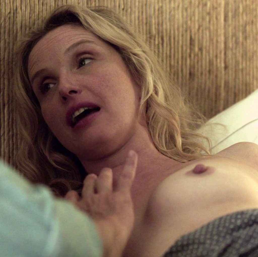 Julie Delpy seins nus