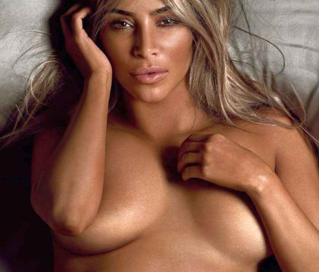 Kim Kardashian nue dans GQ