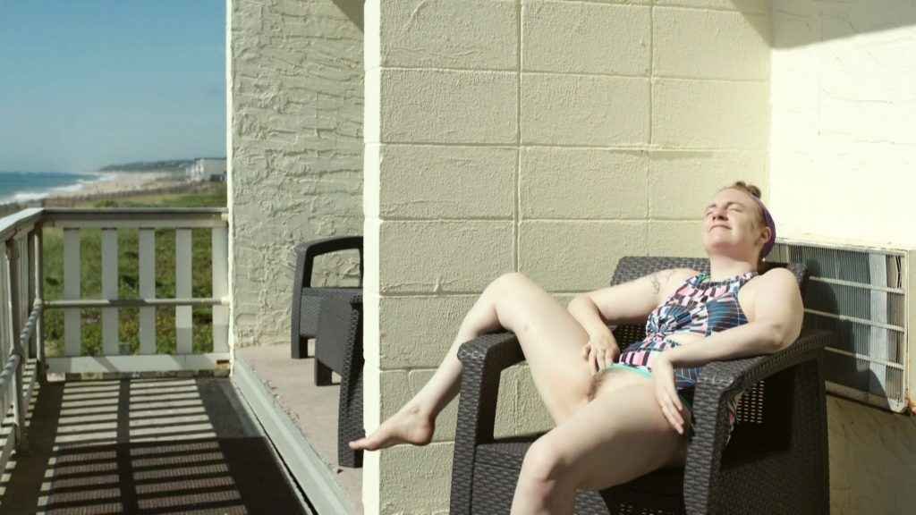 Lena Dunham nue dans "Girls" s06e01