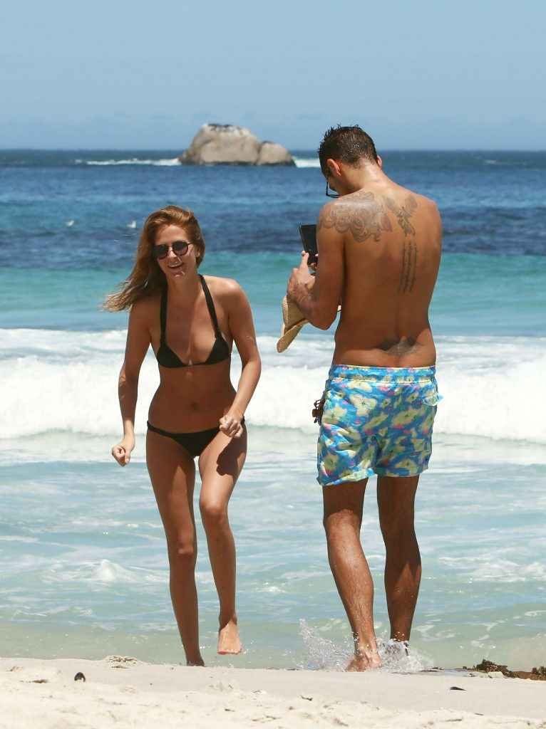 Millie Mackintosh en bikini en Afrique du Sud