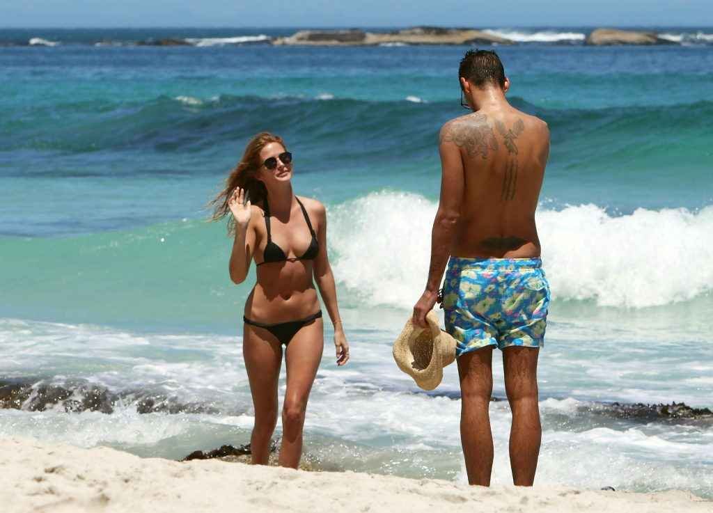 Millie Mackintosh en bikini en Afrique du Sud