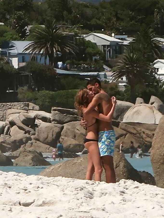 Millie Mackintosh en bikini en Afrique du Sud