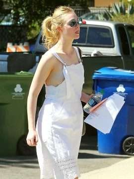 Oups, Elle Fanning n'a pas mis de soutien-gorge