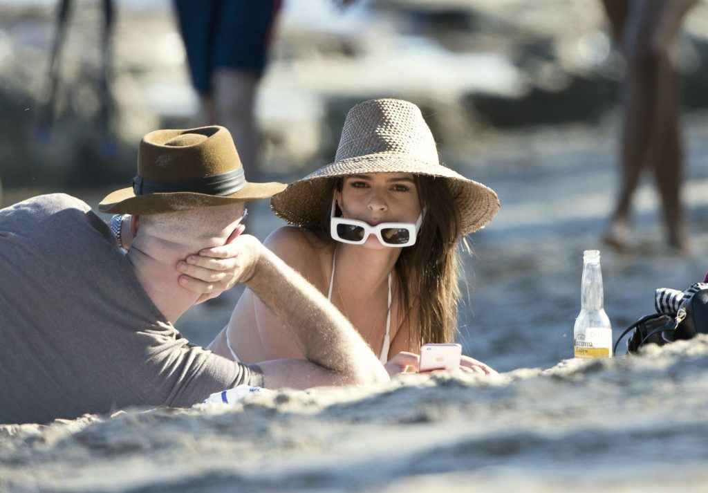 Emily Ratajkowski en bikini à Malibu