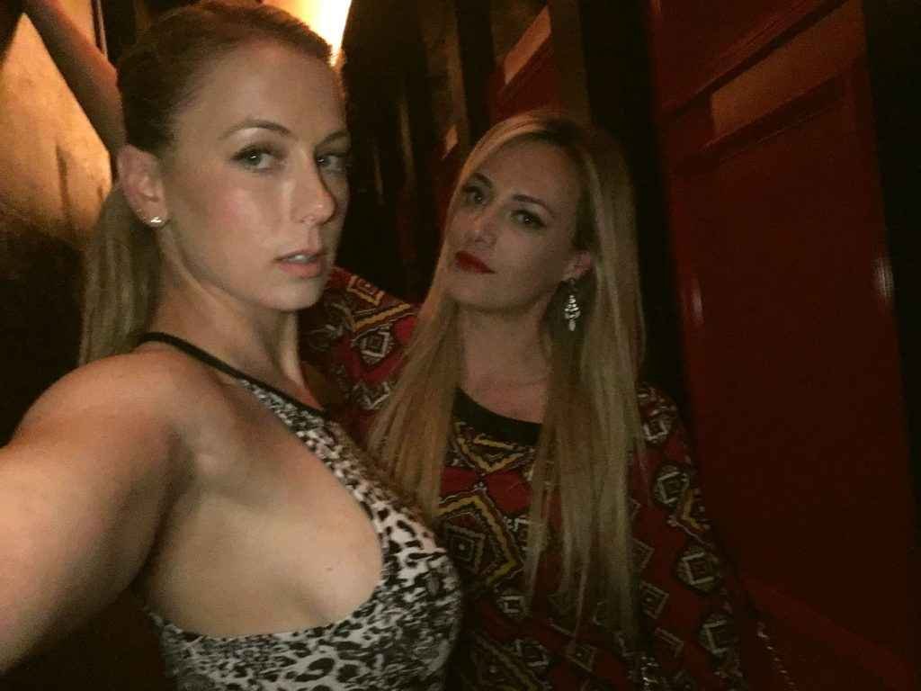 Iliza Shlesinger nue, les photos volées