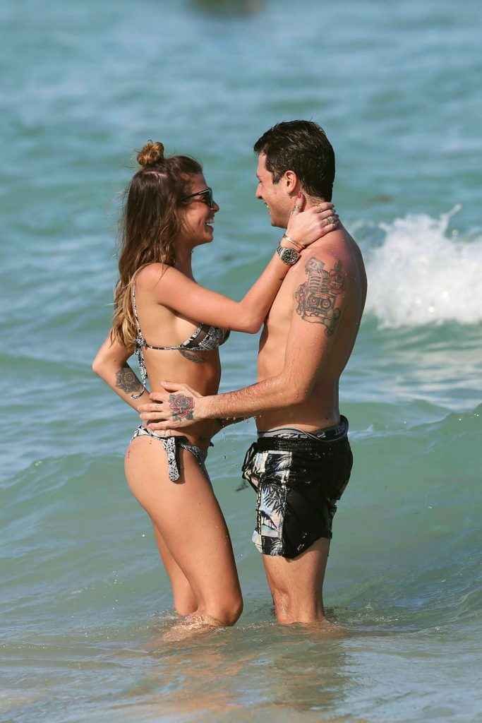 Chiara Nasti en bikini à Miami Beach