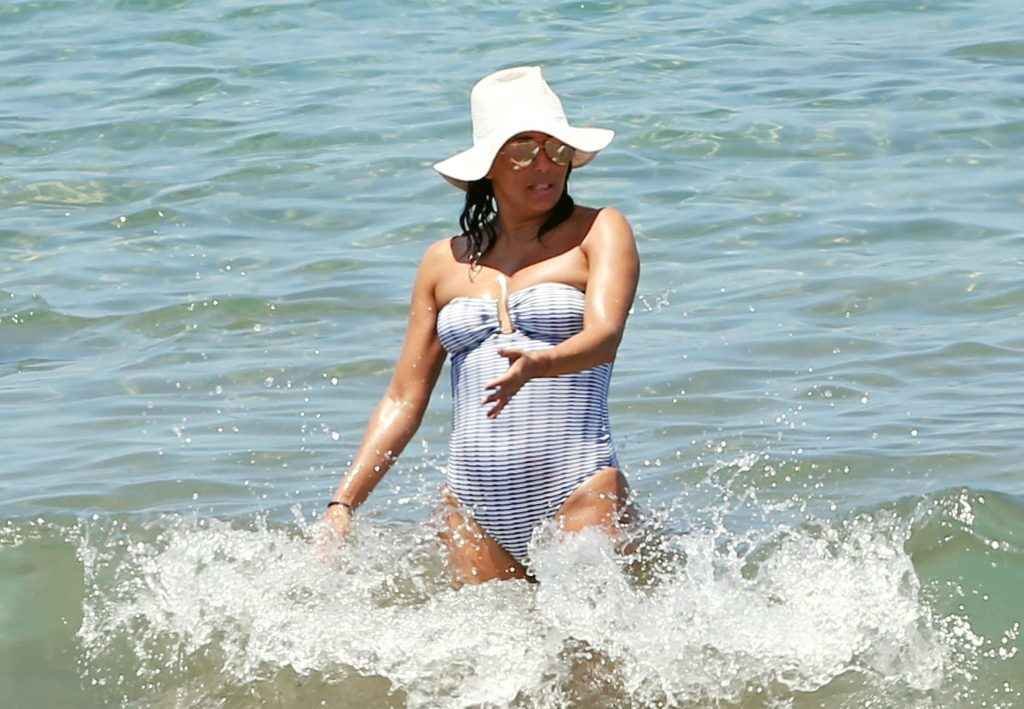 Eva Longoria en maillot de bain à Hawaii