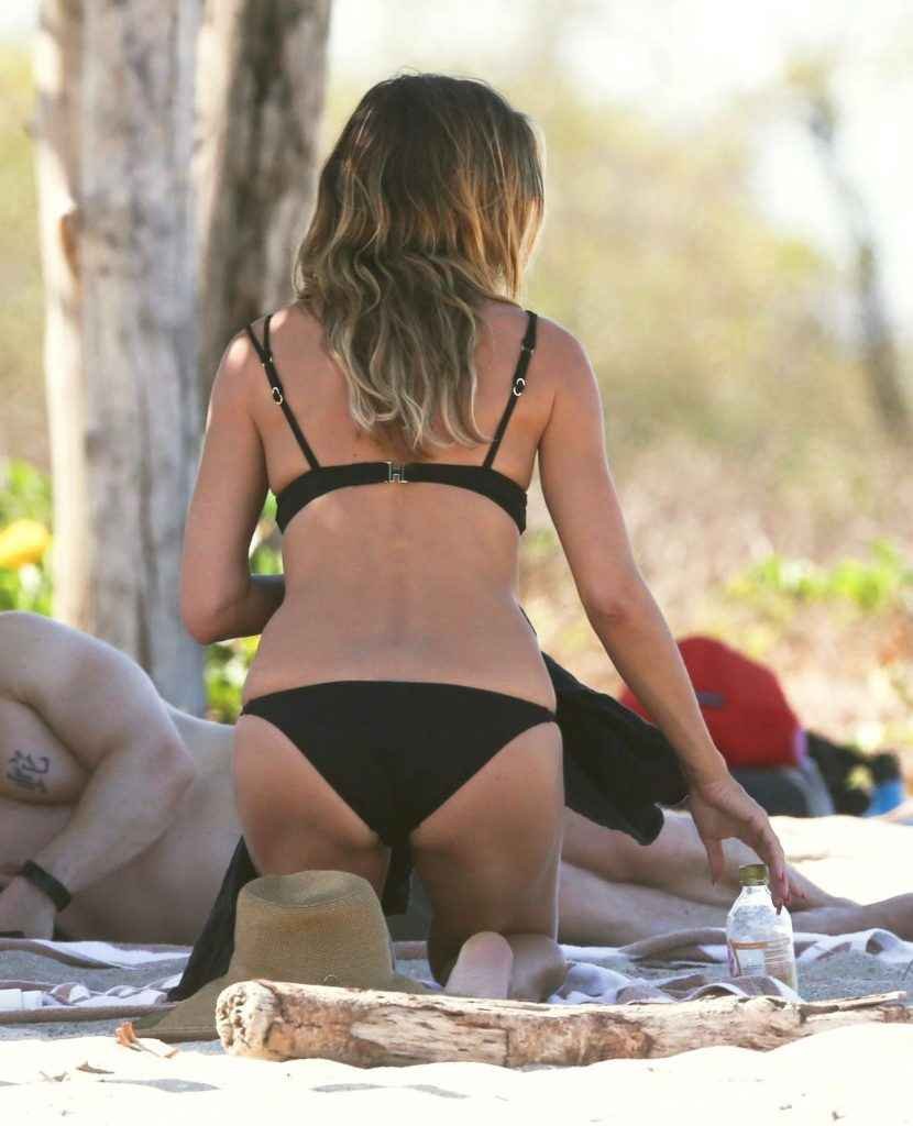 Heidi Klum en bikini au Costa Rica