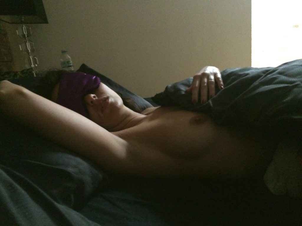 Jennifer Metcalfe nue, les photos volées