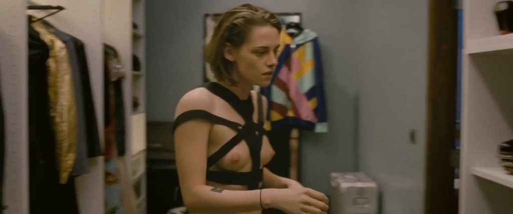 Kristen Stewart seins nus dans Personal Shooper