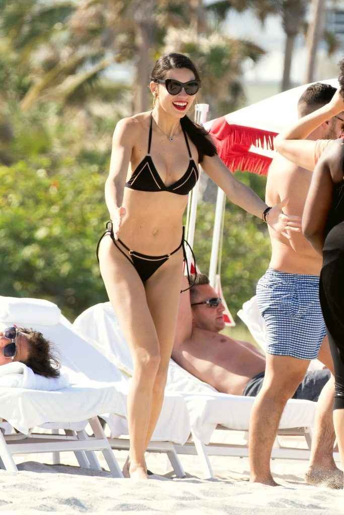 Adriana Lima et Priyanka chopra en bikini à Miami