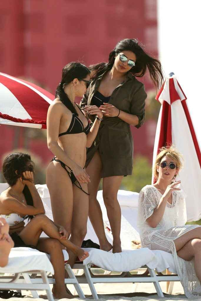 Adriana Lima et Priyanka chopra en bikini à Miami