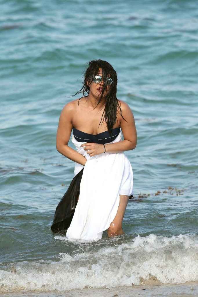 Adriana Lima et Priyanka chopra en bikini à Miami