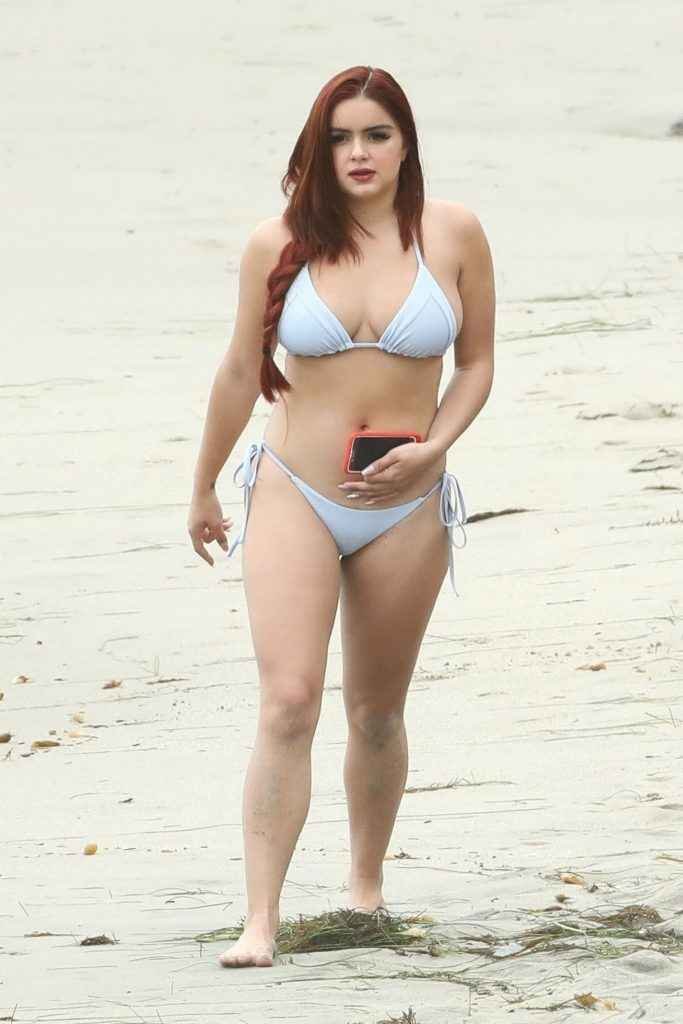 Ariel Winter en bikini à Malibu