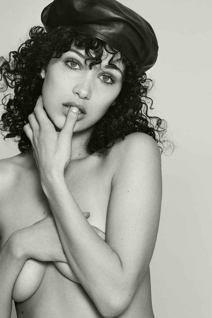 Bella Hadid seins nus pour 032c Mag