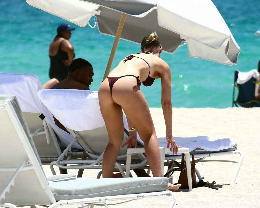 Bianca Elouise en bikini à Miami