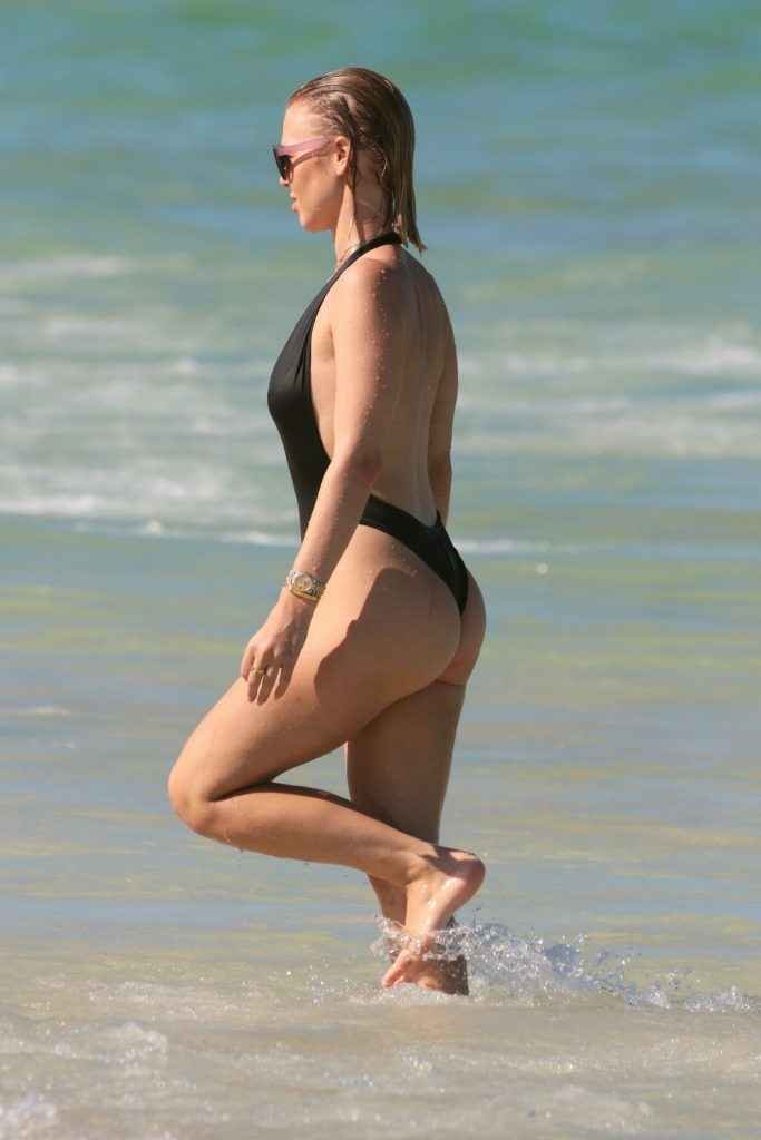 Bianca Elouise en maillot de bain à Miami