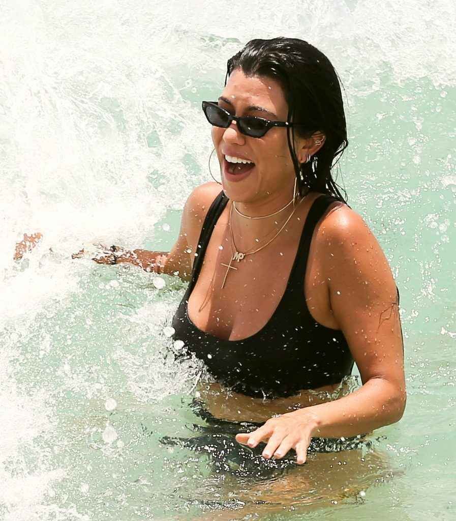 Kourtney Kardashian en bikini à Miami