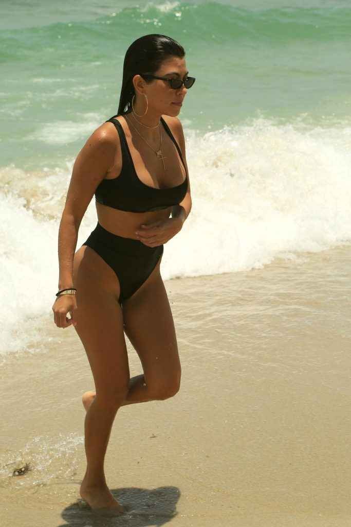 Kourtney Kardashian en bikini à Miami