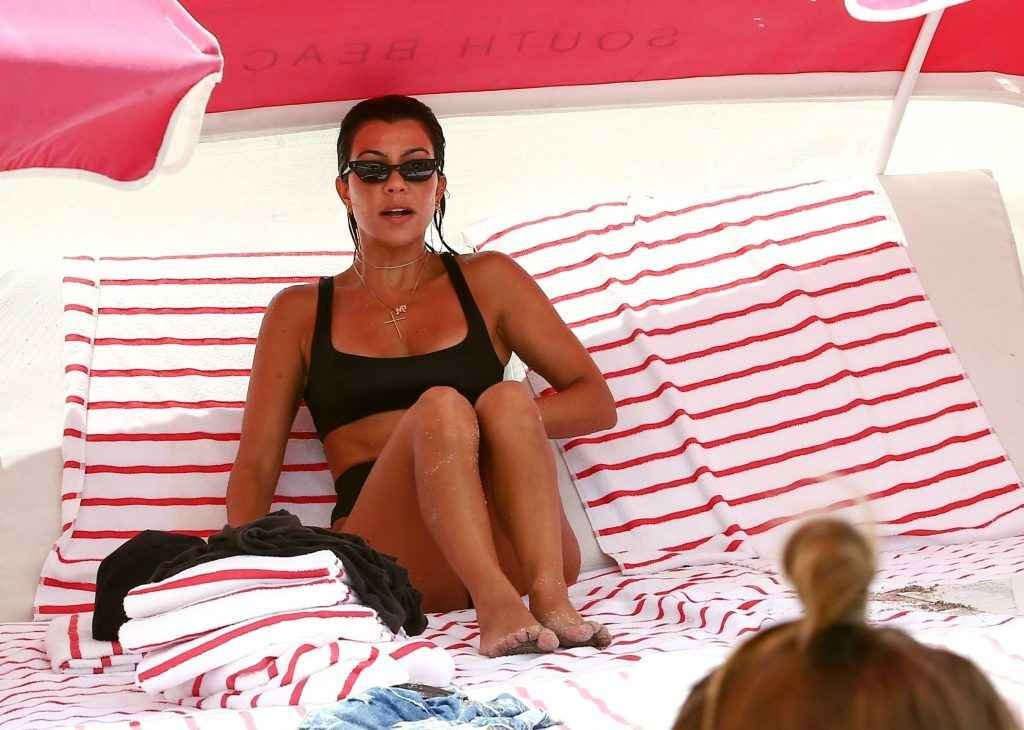 Kourtney Kardashian en bikini à Miami