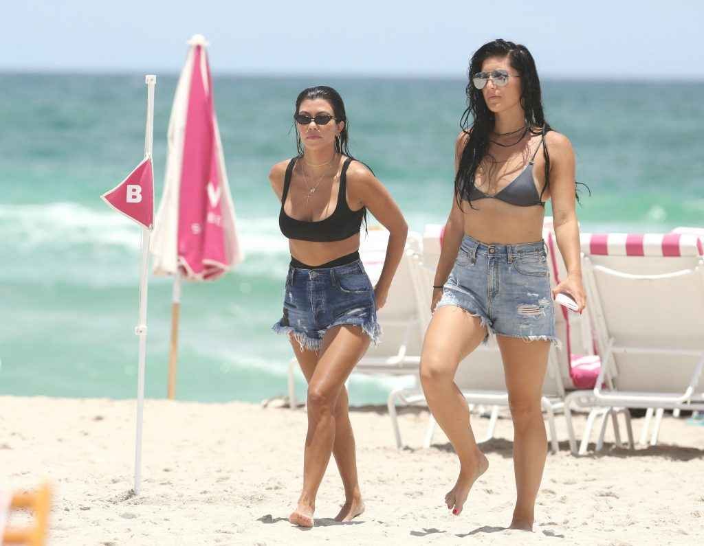 Kourtney Kardashian en bikini à Miami