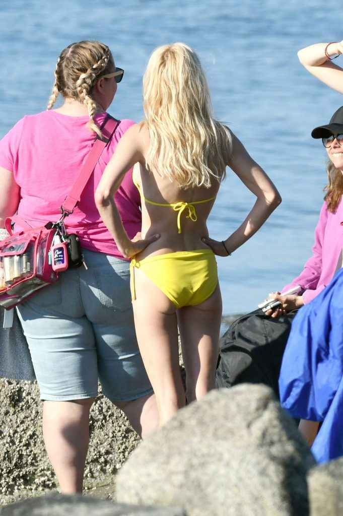 Anna Faris en bikini à Vancouver