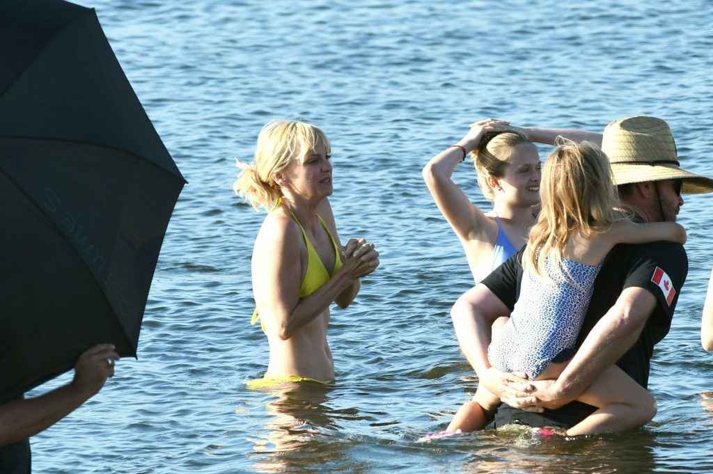 Anna Faris en bikini à Vancouver