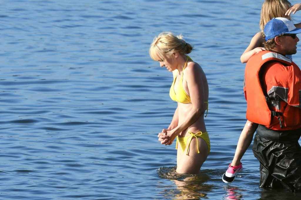 Anna Faris en bikini à Vancouver