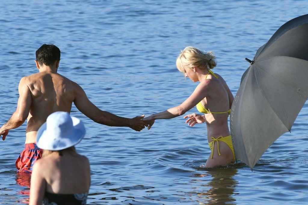 Anna Faris en bikini à Vancouver