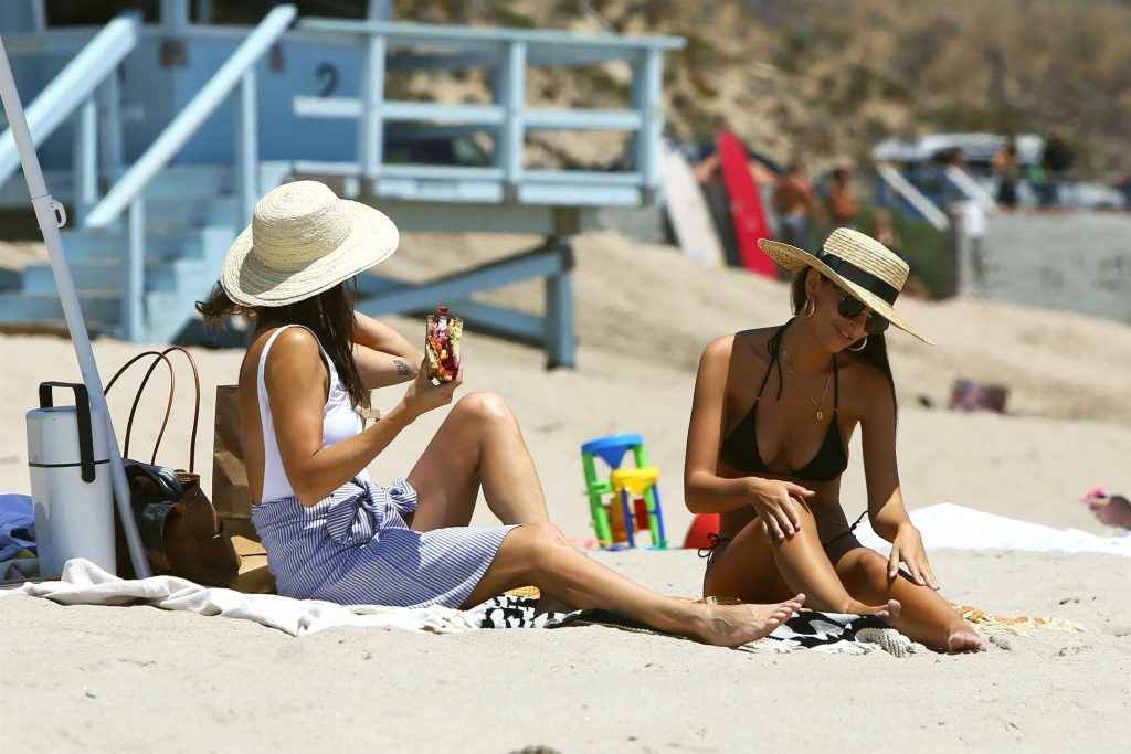 Emily Ratajkowski en bikini à Los Angeles