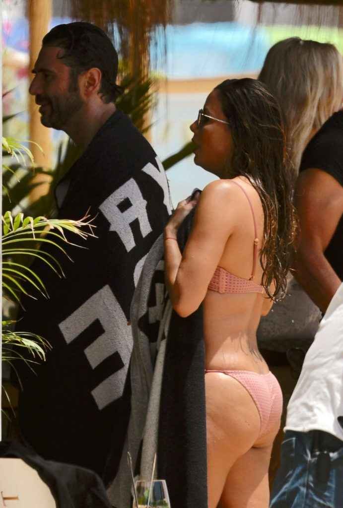 Eva Longoria en bikini à Marbella