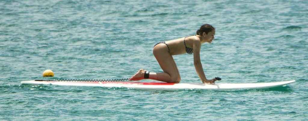Jade Alleyne en bikini à La Barbade