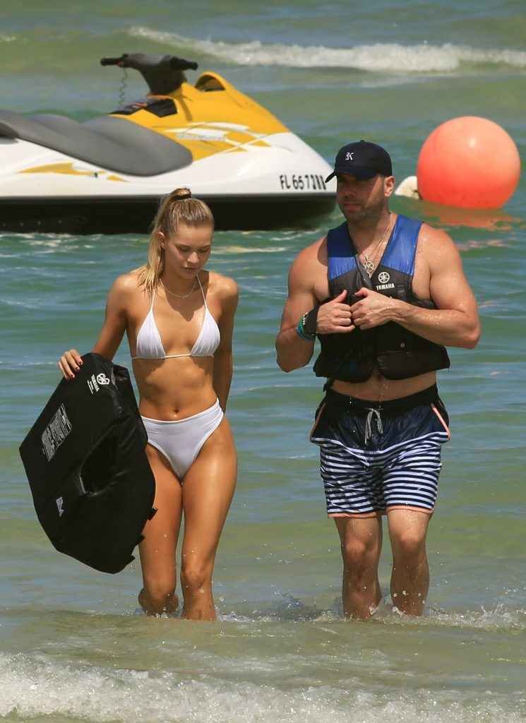 Josie Canseco en bikini à Miami Beach